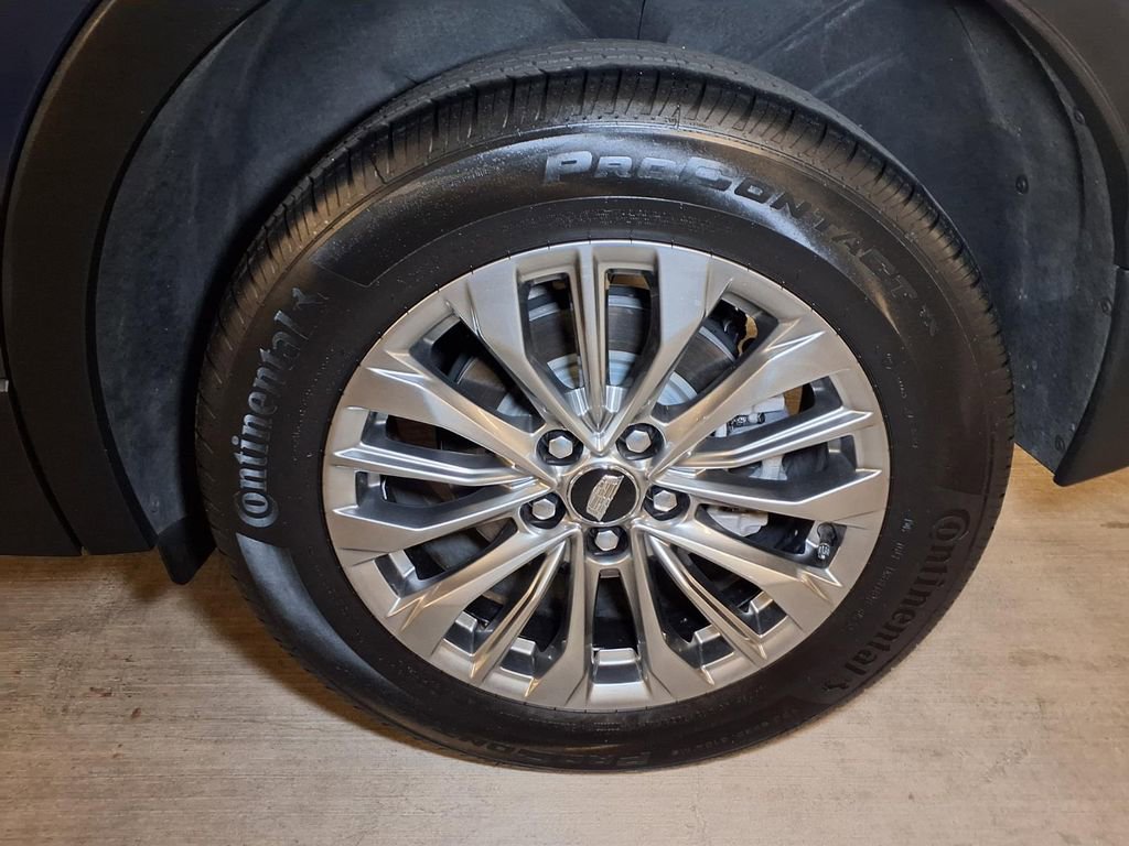 Certified 2025 Cadillac XT4 Premium Luxury AWD/4WD image 22