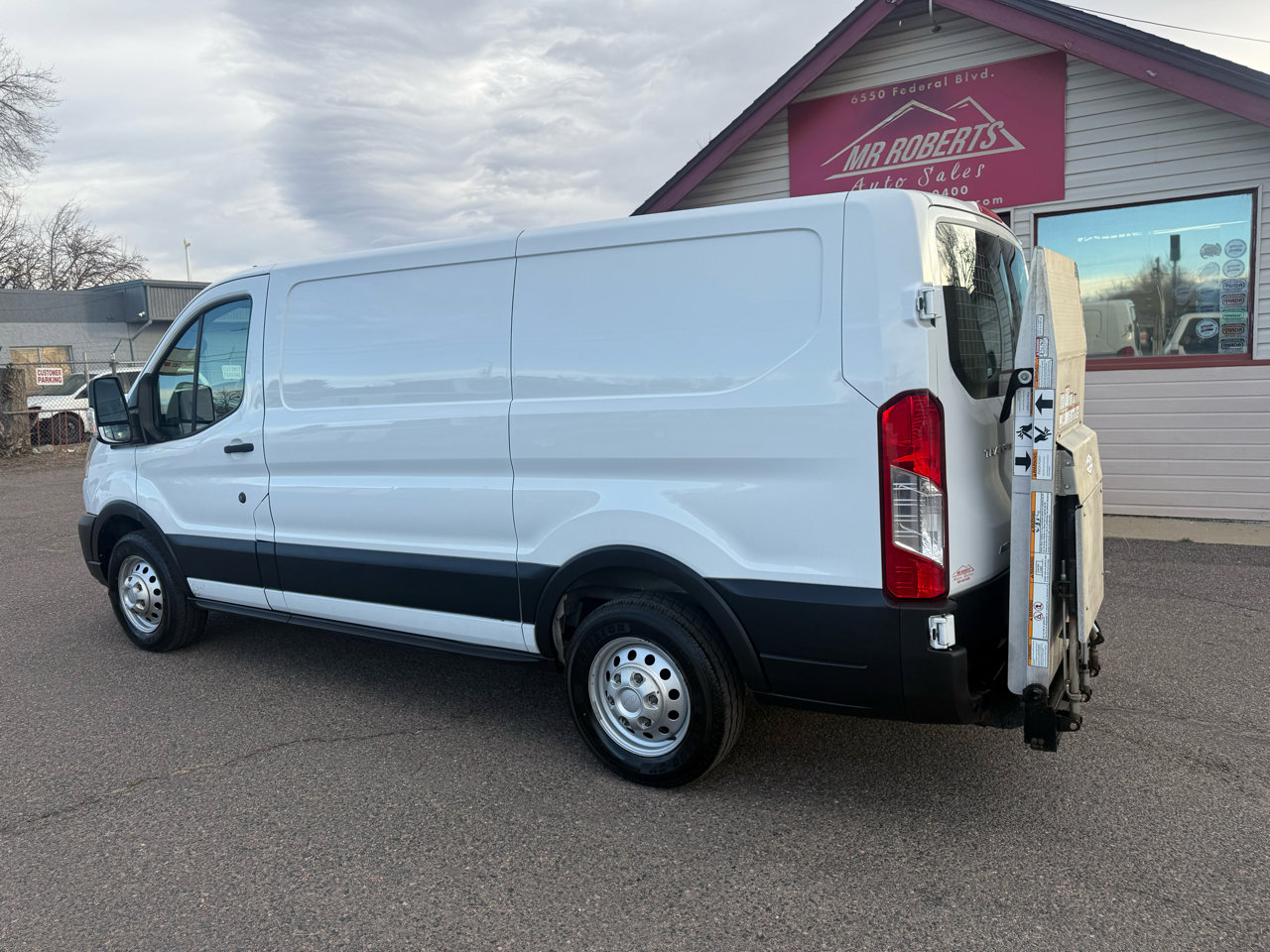 Used 2020 Ford Transit 250 Low Roof AWD image 6