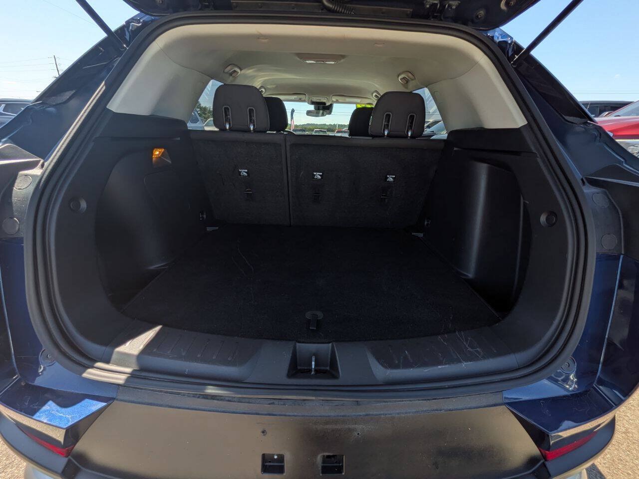 Used 2023 Chevrolet TrailBlazer LT FWD image 26