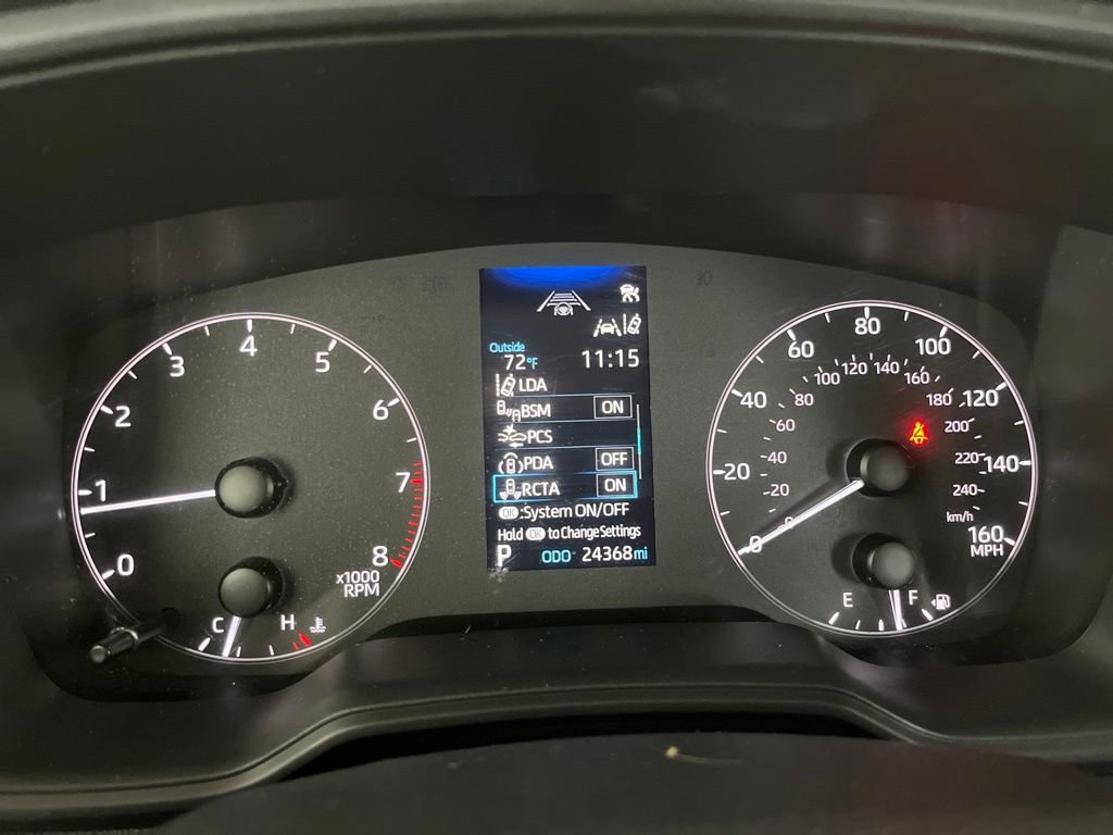 Used 2024 Toyota Corolla Cross LE w/ Moonroof Package AWD/4WD image 9