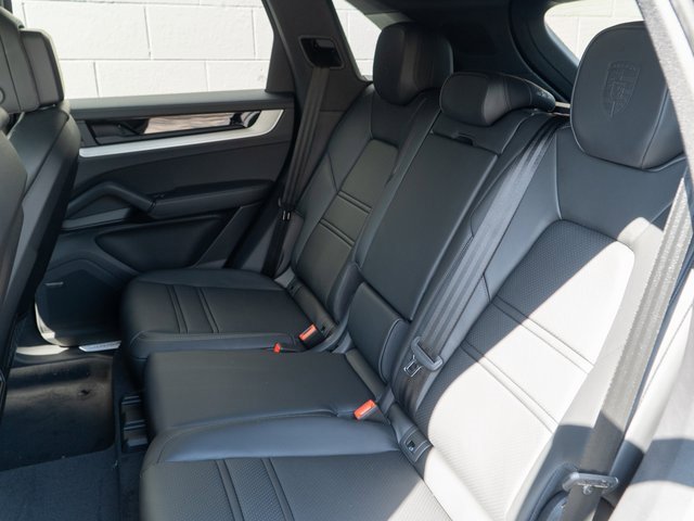 New 2026 Porsche Cayenne E-Hybrid image 18