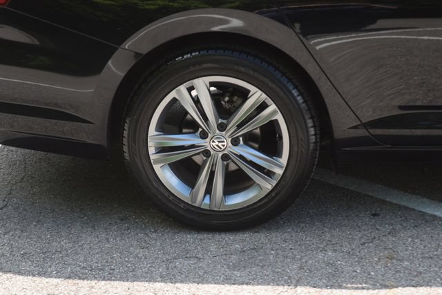 Used 2020 Volkswagen Jetta R-Line FWD image 28
