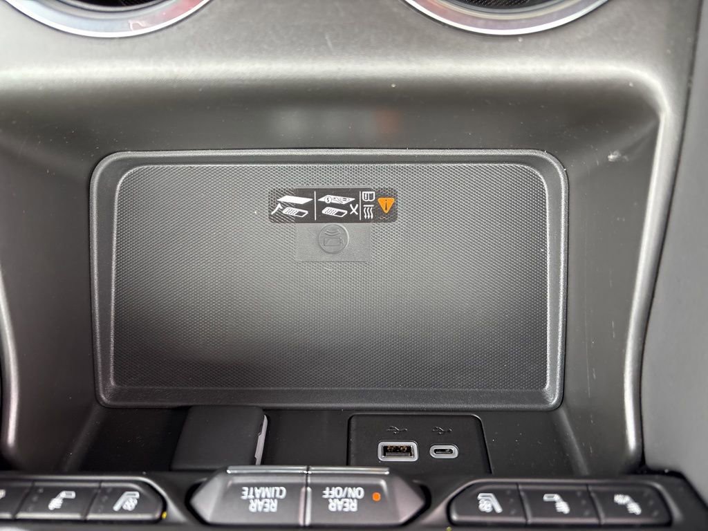 Used 2024 Chevrolet Tahoe Premier image 43