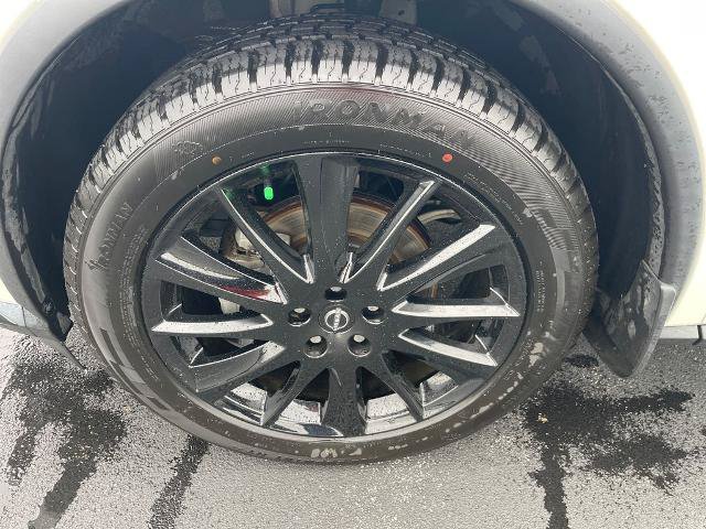 Certified 2023 Nissan Murano SV w/ SV Midnight Edition Package FWD image 10