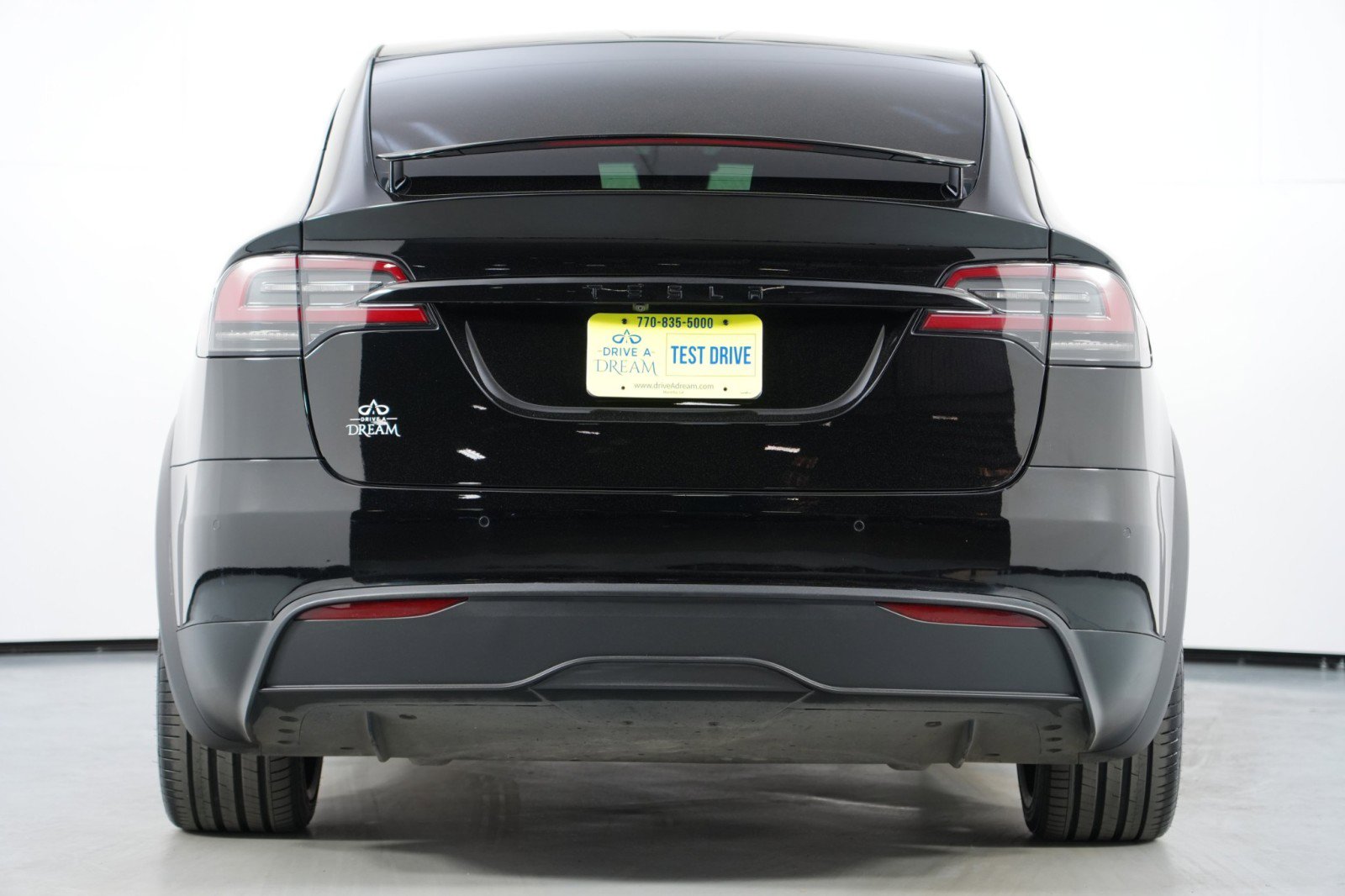 Used 2023 Tesla Model X image 11
