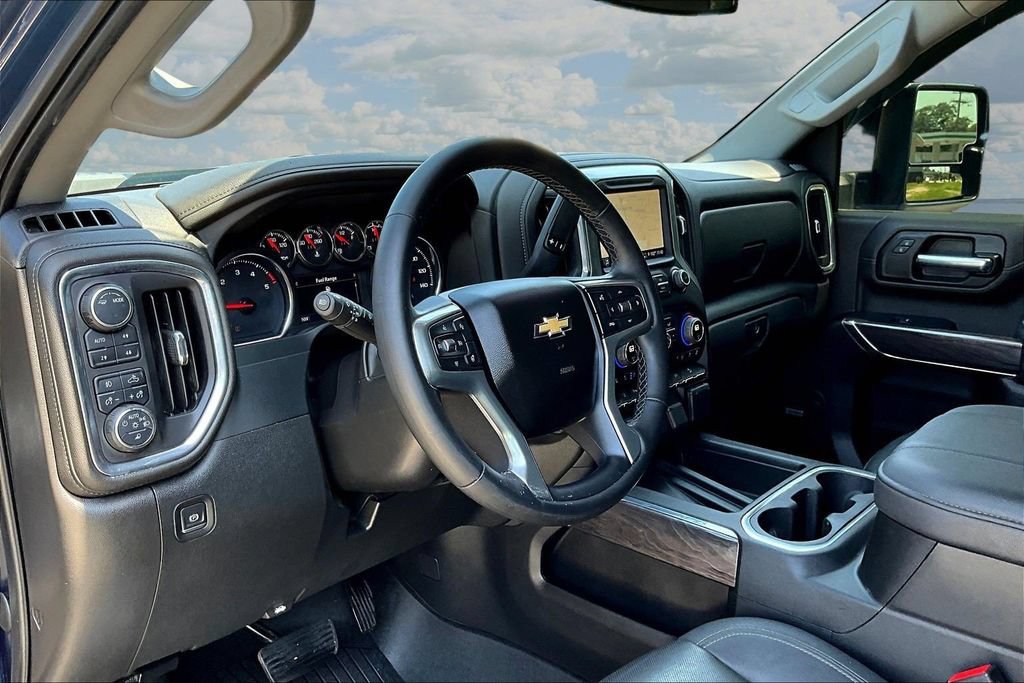 Used 2023 Chevrolet Silverado 3500 LTZ AWD/4WD image 20