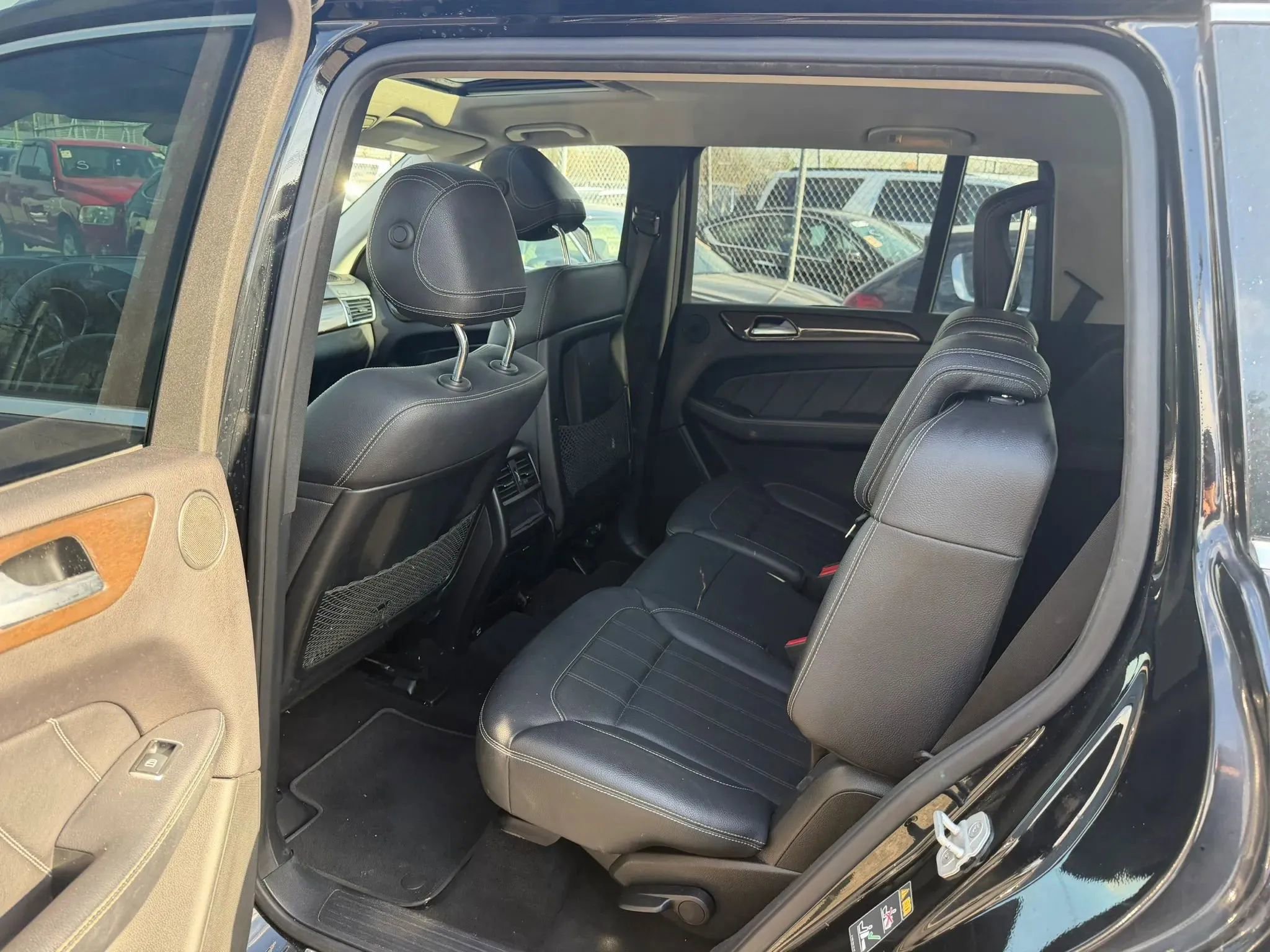 Used 2016 Mercedes-Benz GL 450 4MATIC image 30