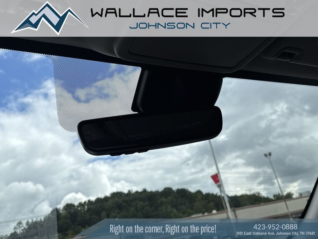 Used 2024 Nissan Frontier SL w/ Technology Package RWD image 16