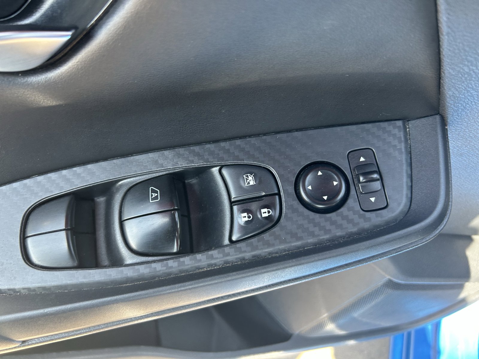 Used 2024 Nissan Sentra SV FWD image 27