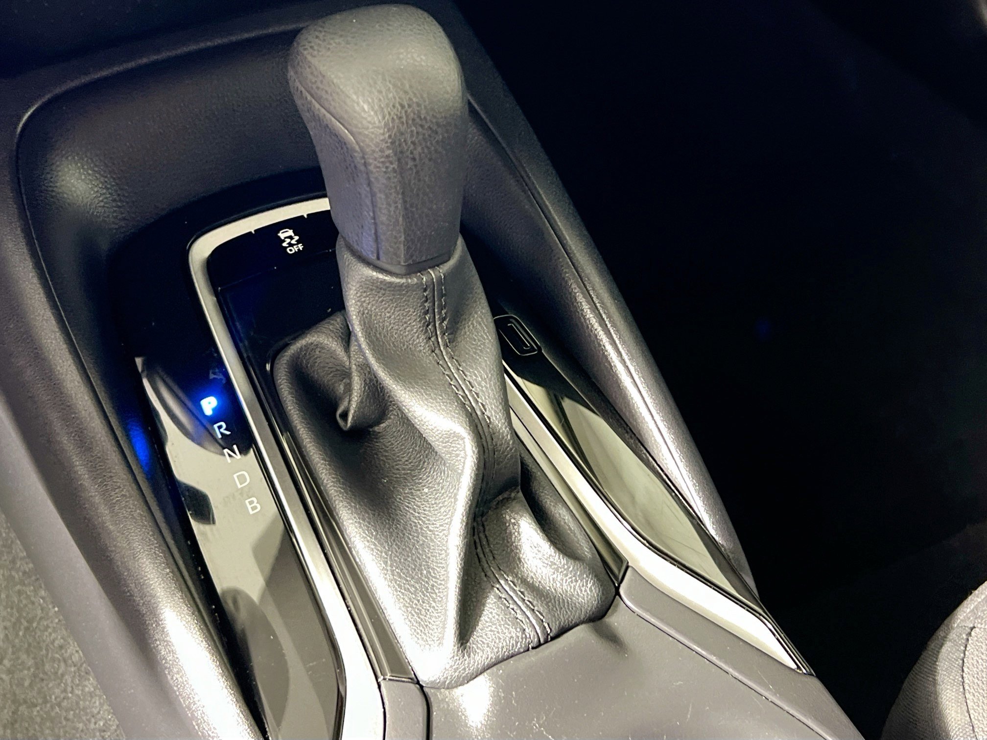 Used 2025 Toyota Corolla LE image 24