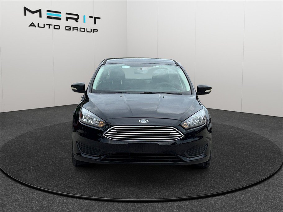 Used 2017 Ford Focus SE FWD image 3