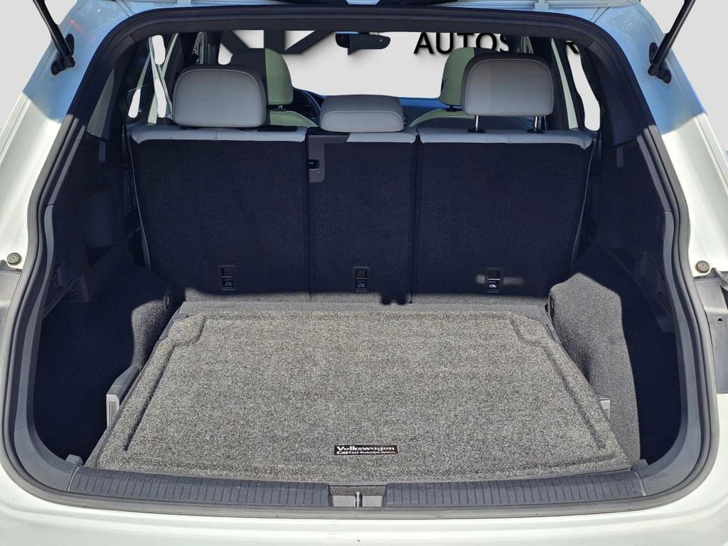 Used 2021 Volkswagen Tiguan SE R-Line image 13