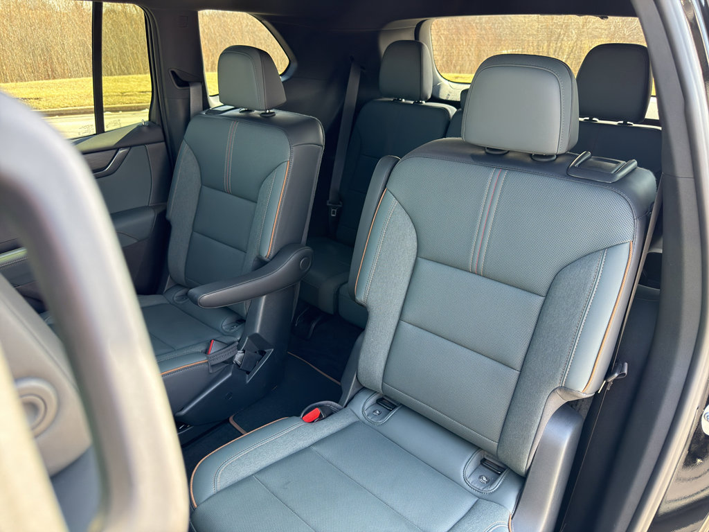 Used 2024 GMC Acadia AT4 w/ Super Cruise Package image 36