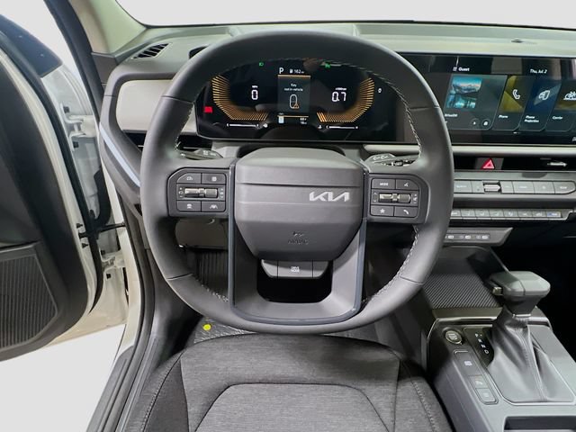 New 2027 Kia Seltos LX FWD image 11