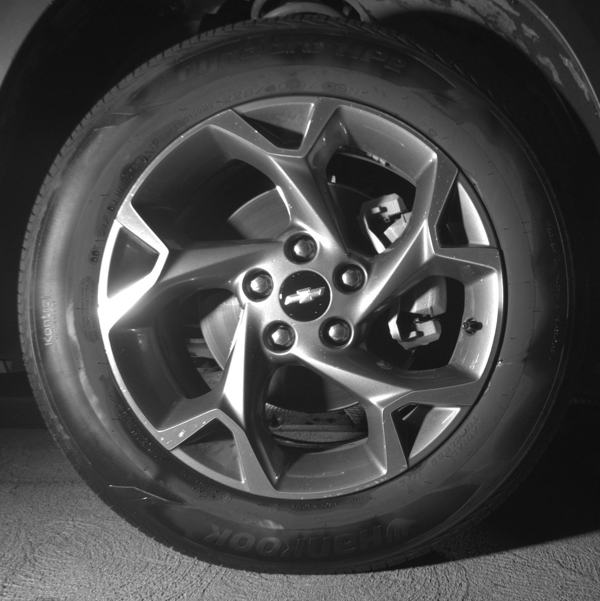 Used 2025 Chevrolet Trax LT FWD image 13