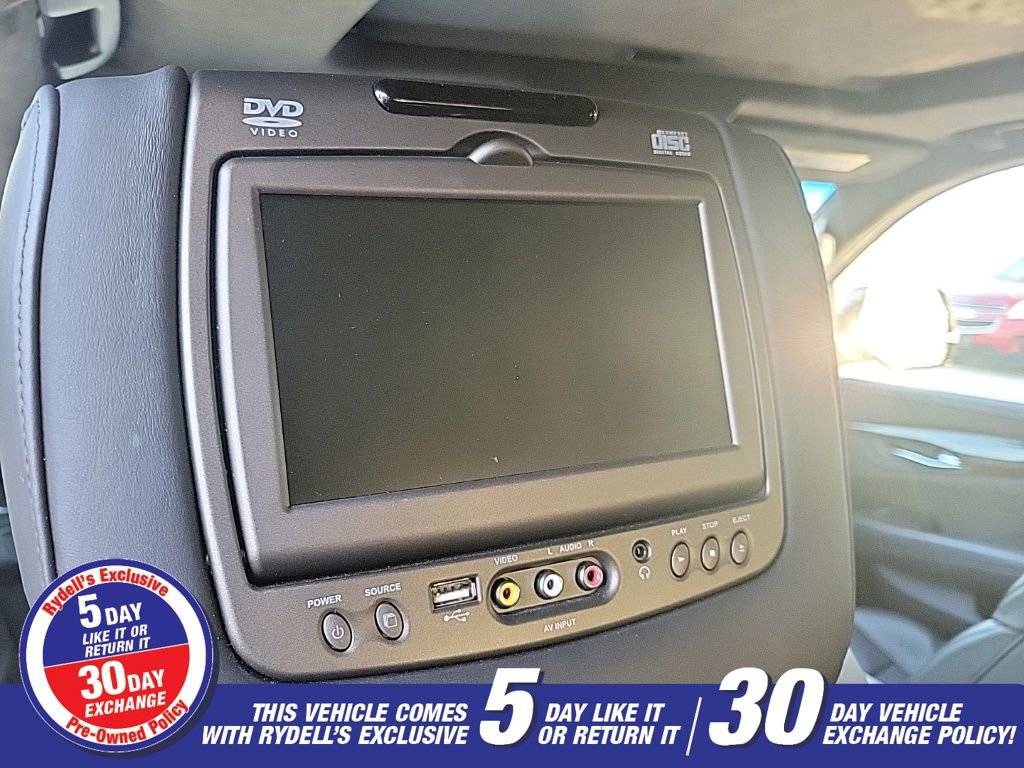 Used 2017 Cadillac Escalade Platinum image 12