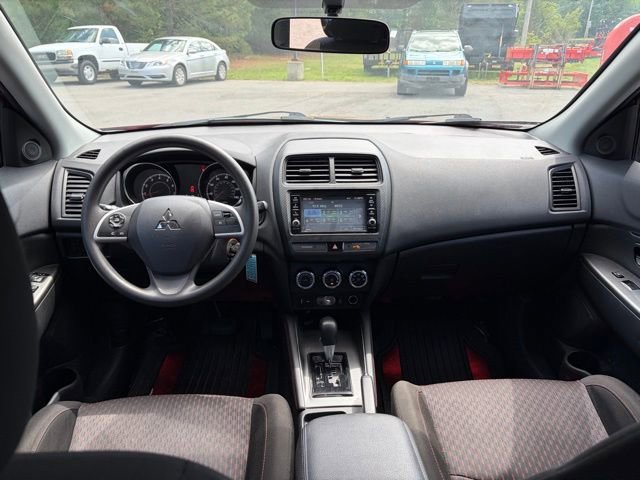 Used 2019 Mitsubishi Outlander Sport ES FWD image 3