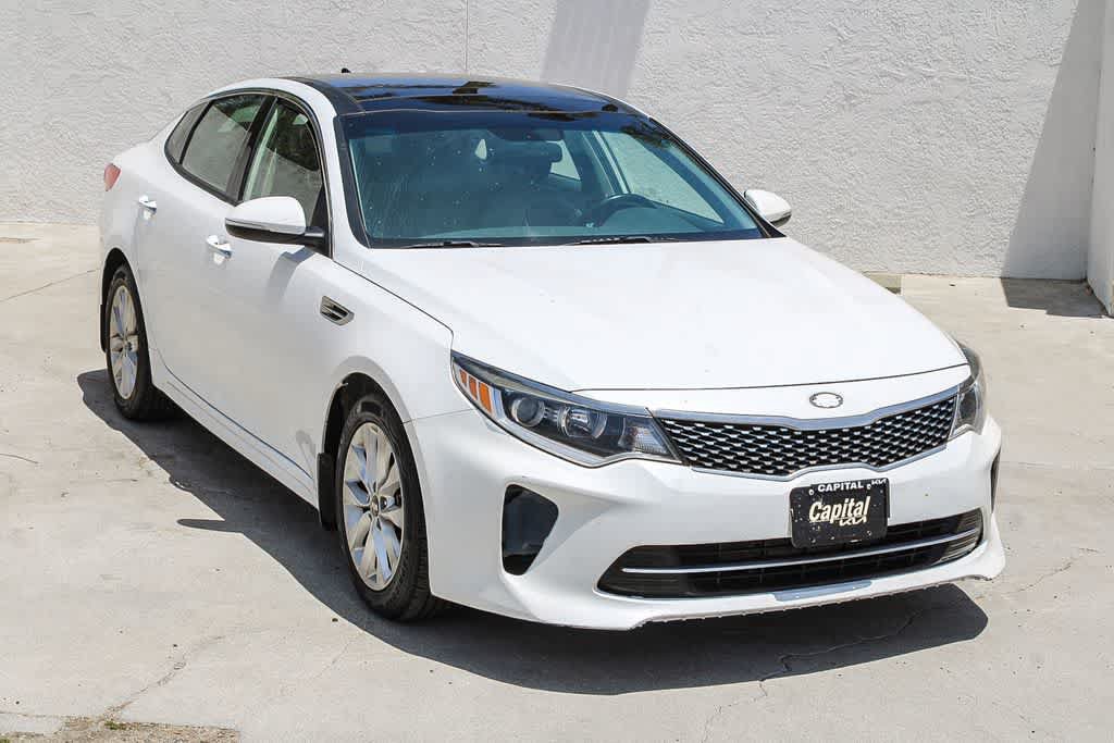 Used 2018 Kia Optima S w/ Panoramic Sunroof Package FWD image 3