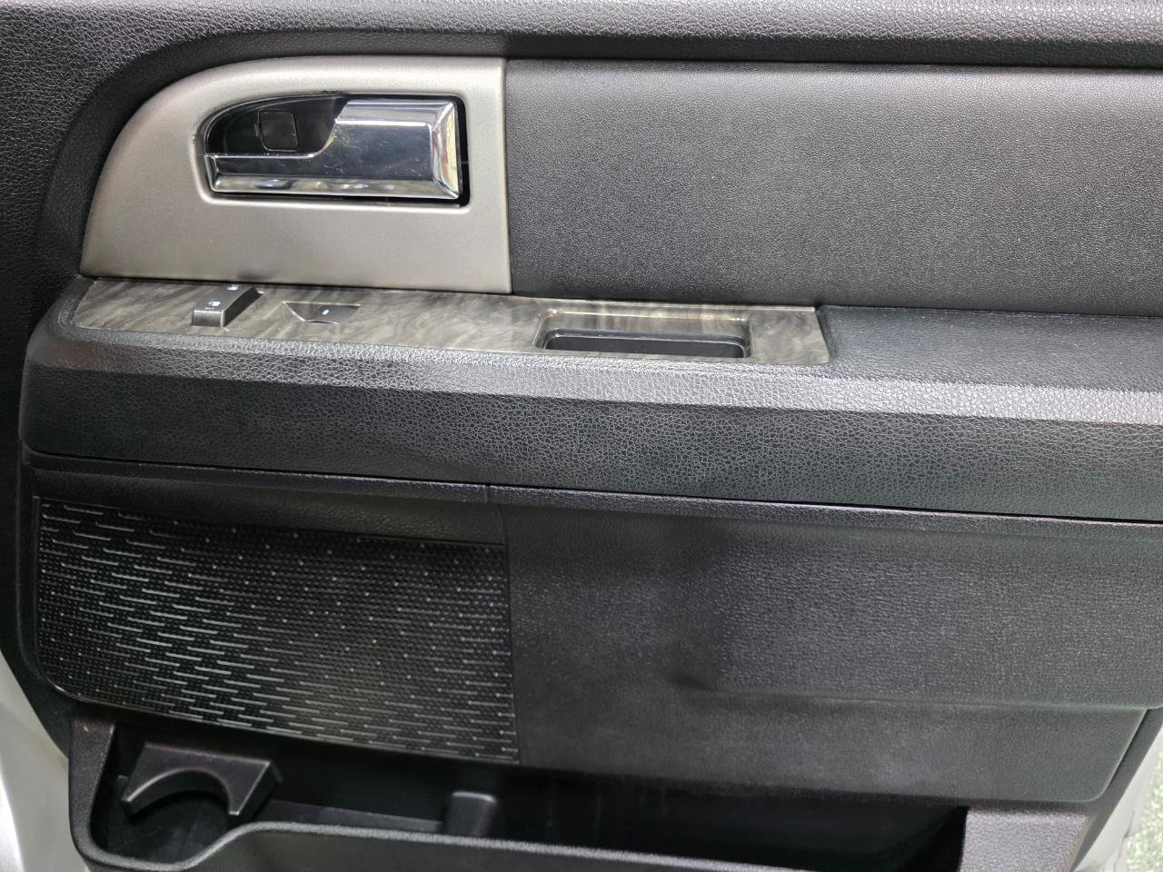 Used 2017 Ford Expedition EL Limited image 30