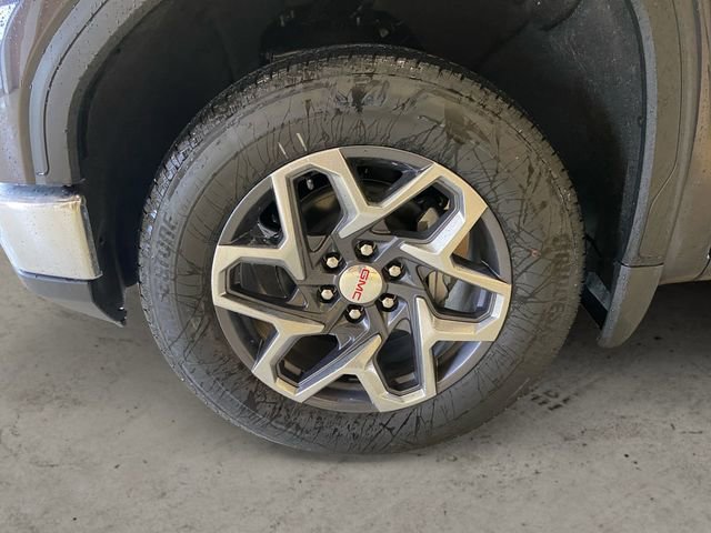 New 2025 GMC Sierra 1500 SLE image 15