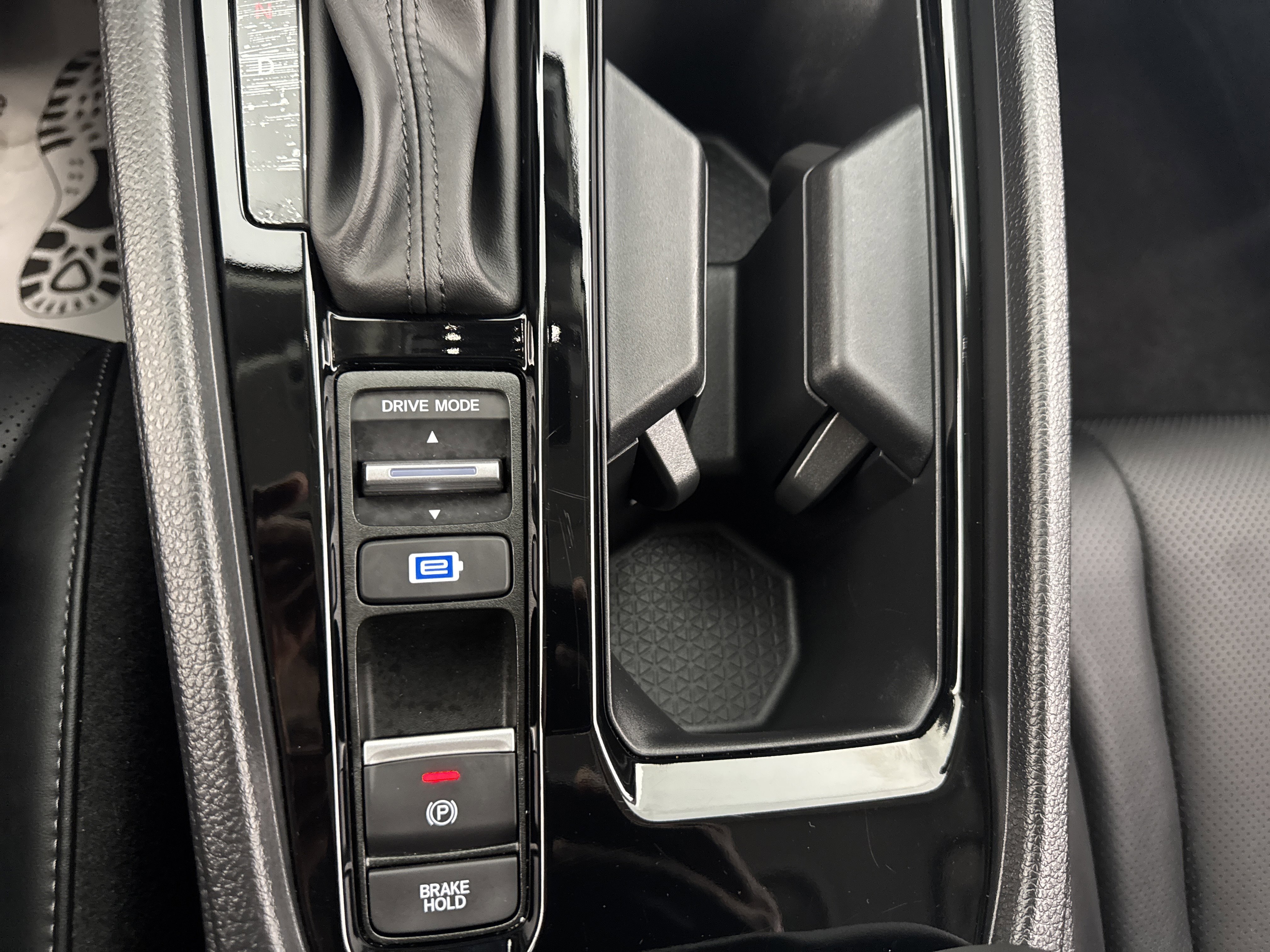 Certified 2025 Honda Accord EX-L image 31