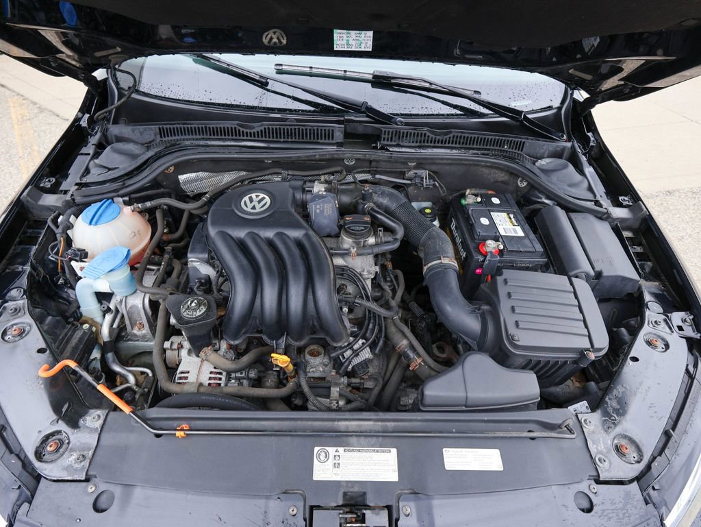 Used 2013 Volkswagen Jetta S image 24