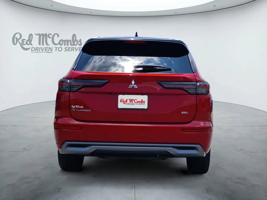 Used 2025 Mitsubishi Outlander SEL FWD image 4