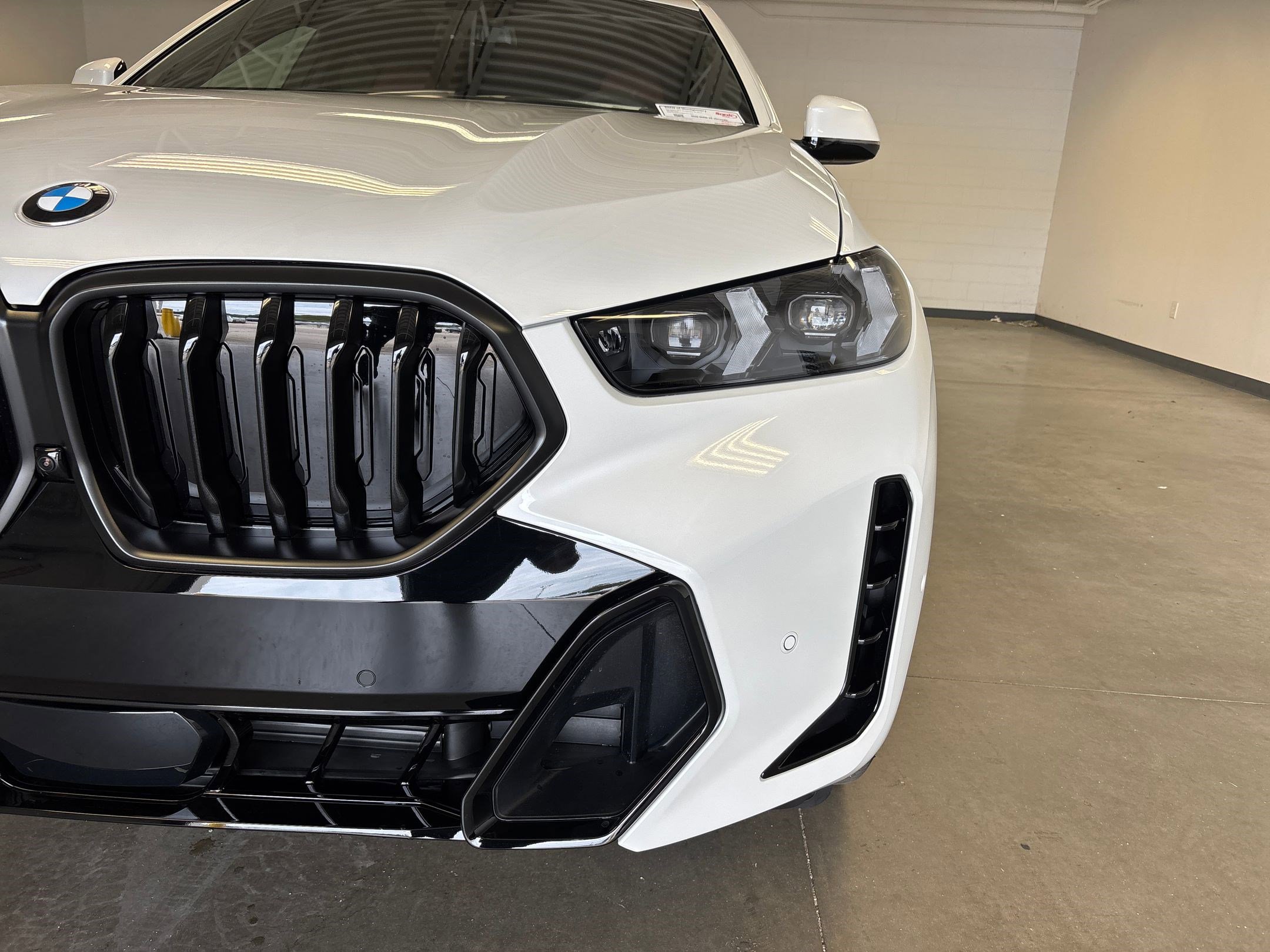 New 2026 BMW X6 xDrive40i image 9