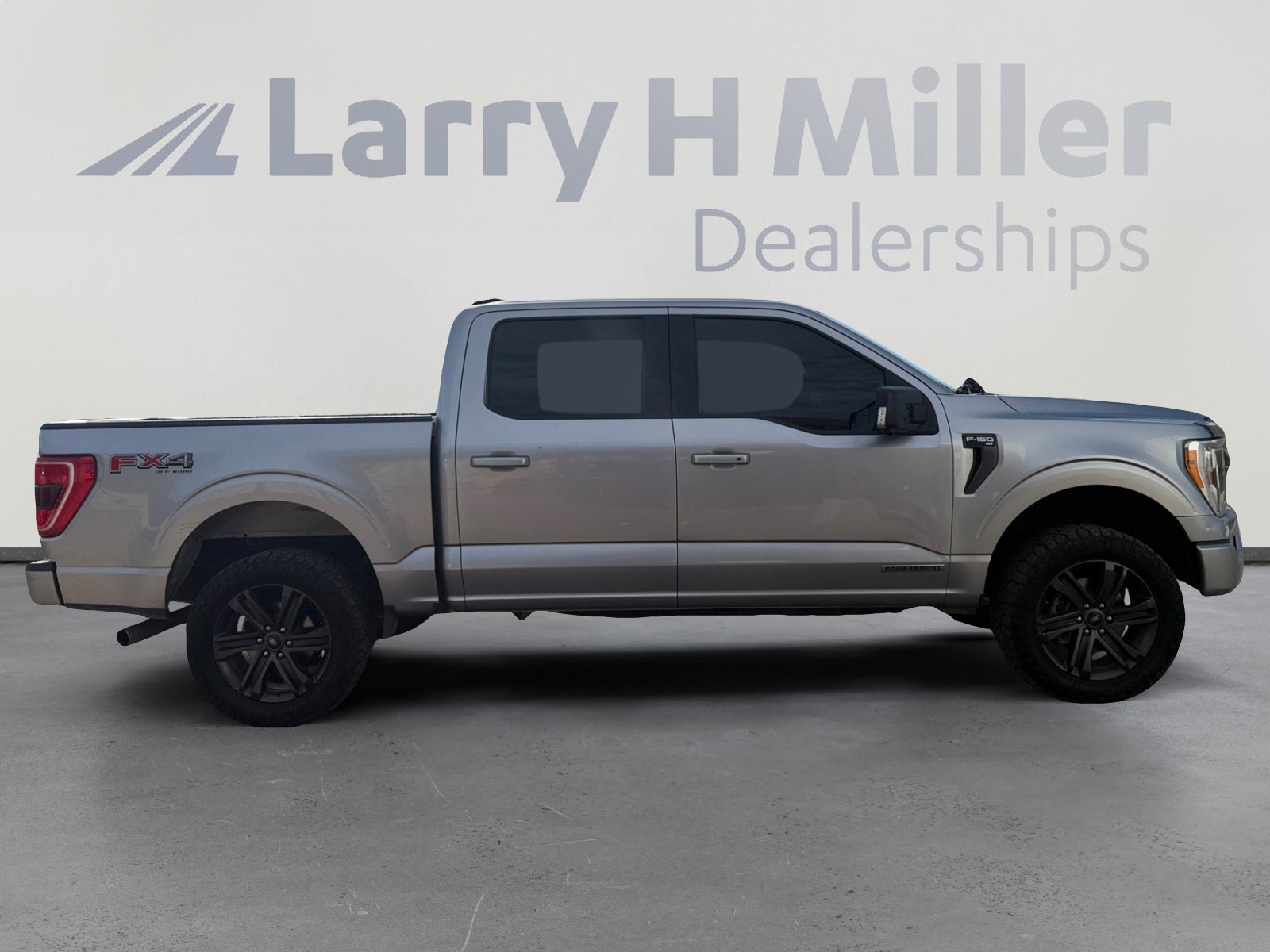 Used 2021 Ford F150 XLT w/ Equipment Group 302A High image 6