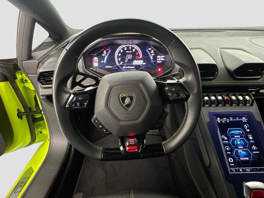 Used 2020 Lamborghini Huracan EVO AWD/4WD image 23