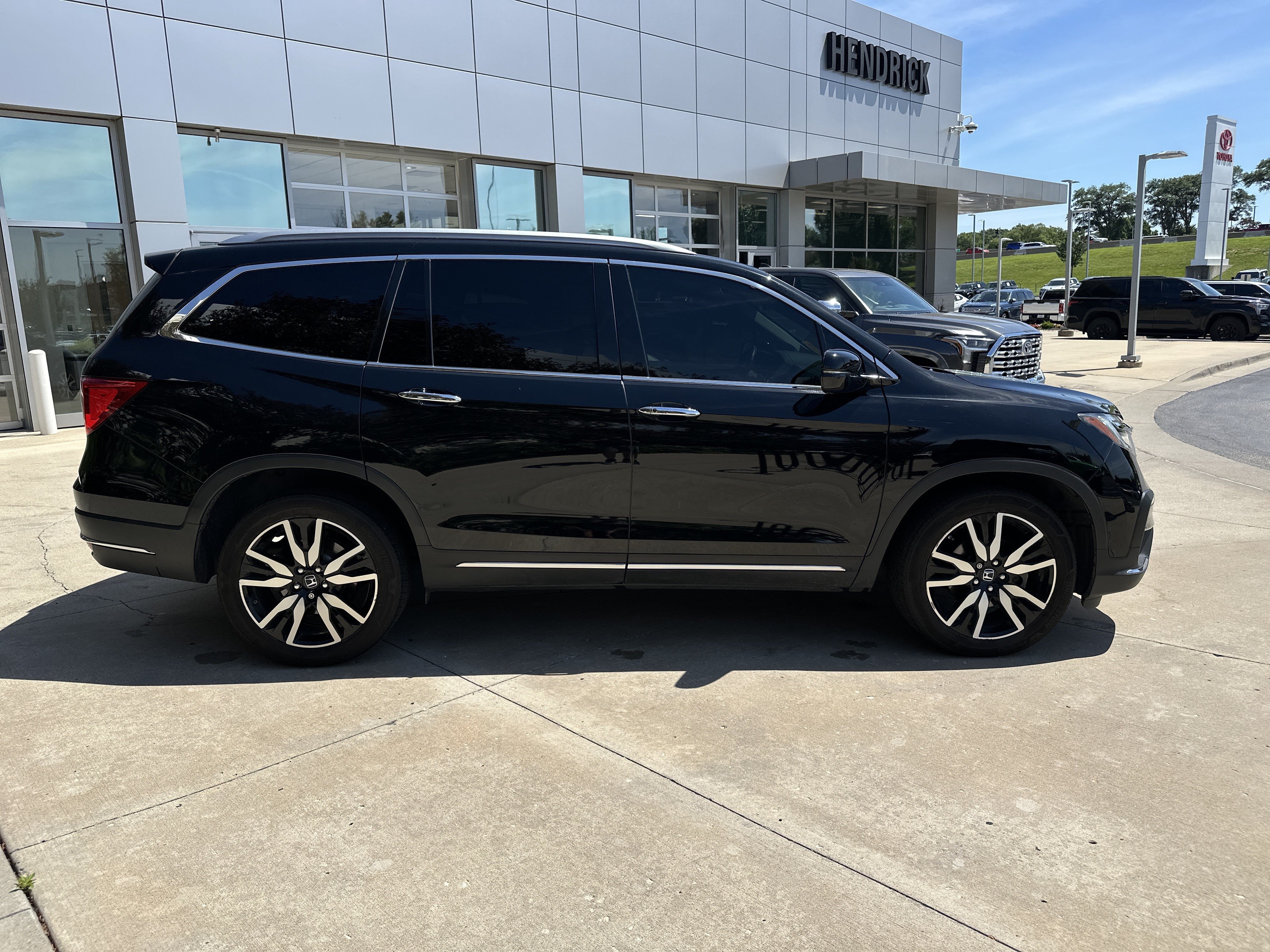 Used 2020 Honda Pilot Elite image 10