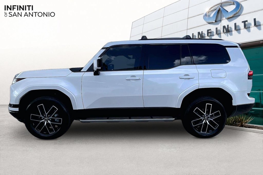 Used 2025 Lexus GX 550 w/ Accessory Package (2T) AWD/4WD image 46