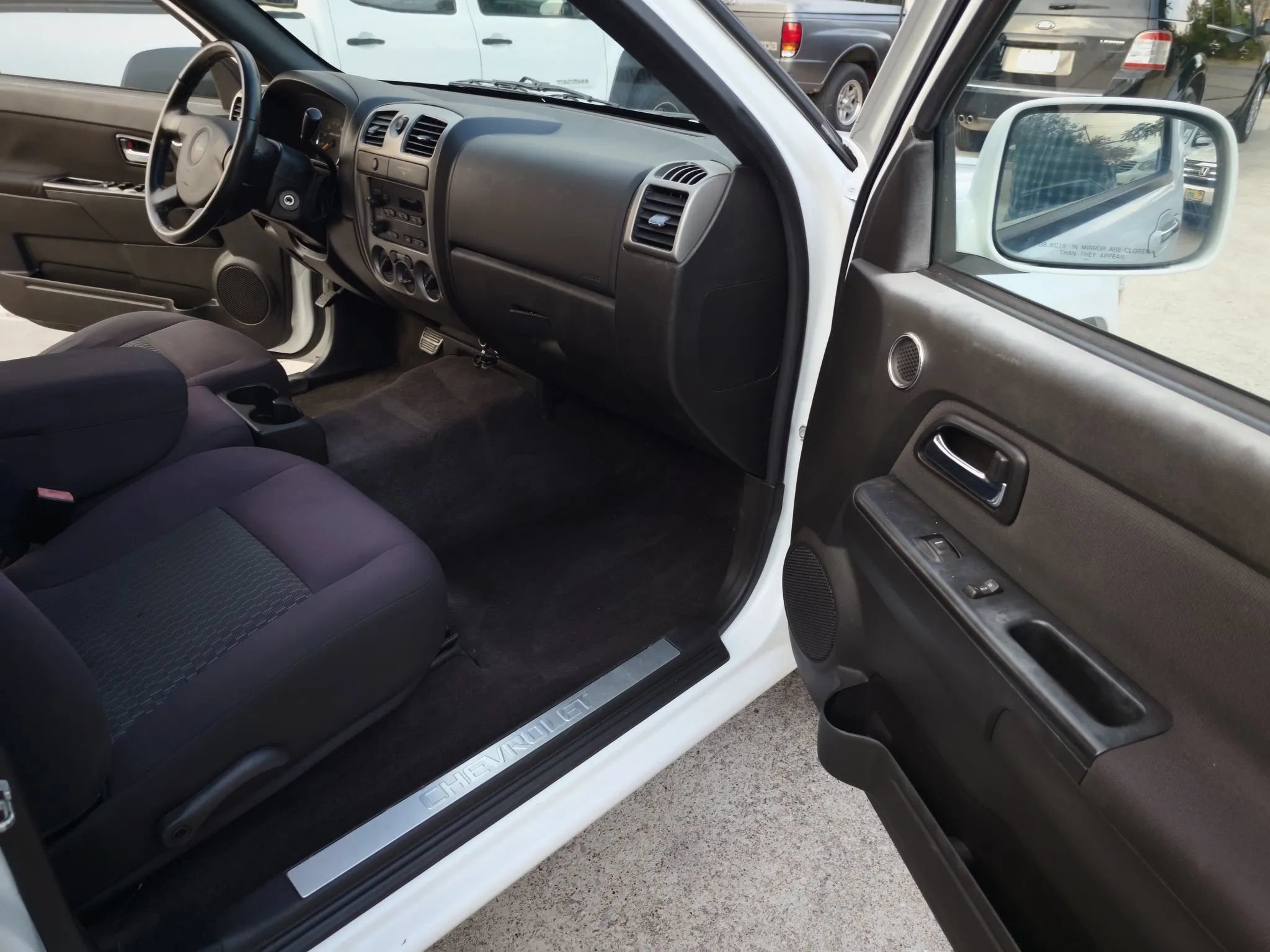 Used 2012 Chevrolet Colorado LT RWD image 2