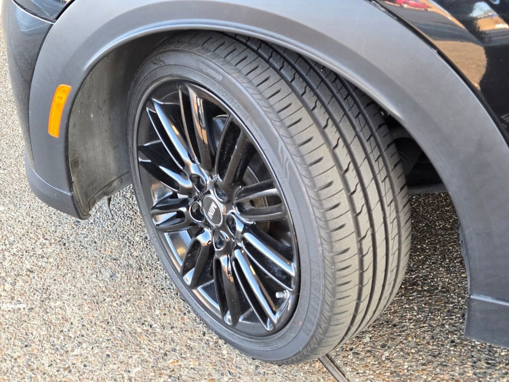 Used 2024 MINI Cooper S FWD image 2
