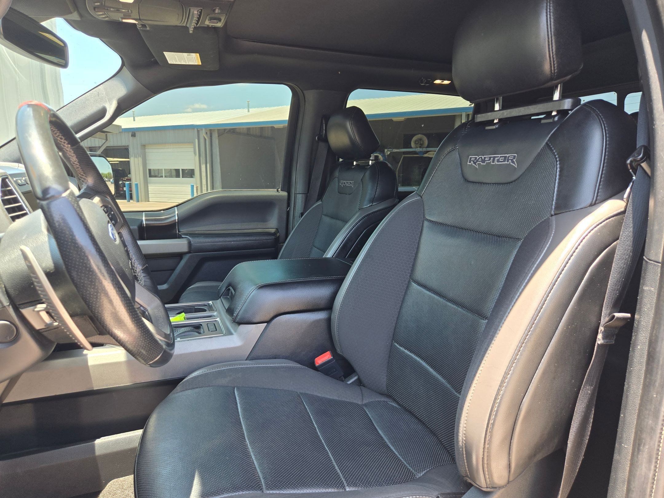 Used 2019 Ford F150 Raptor w/ Equipment Group 802A Luxury AWD/4WD image 10