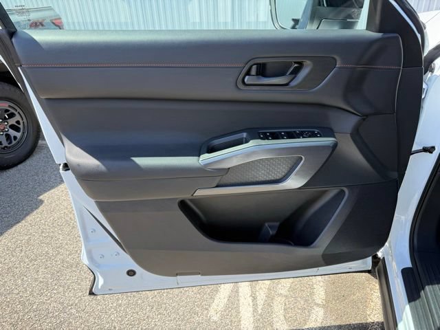 Certified 2026 Nissan Pathfinder Rock Creek AWD/4WD image 13