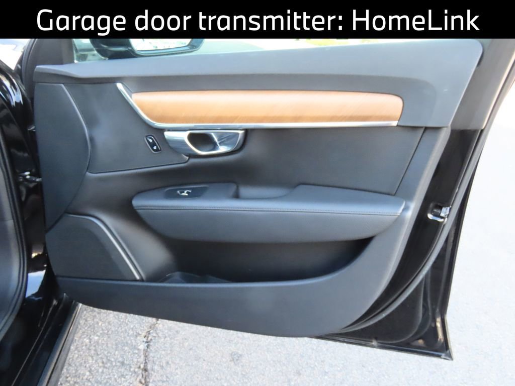 Used 2022 Volvo S90 B6 Momentum image 10