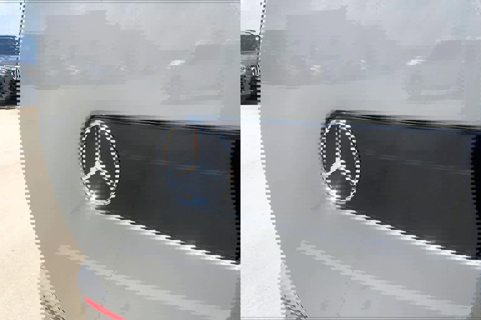 Used 2022 Mercedes-Benz G 550 image 30