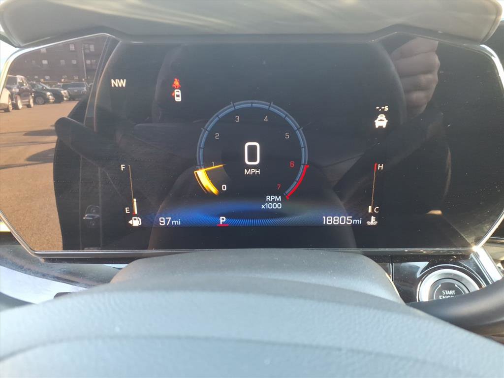 Used 2024 Chevrolet Trax ACTIV w/ Sunroof Package image 20