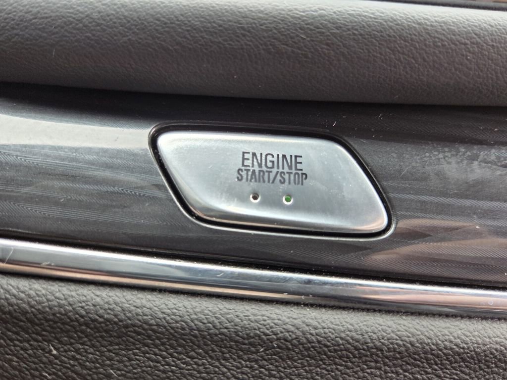 Used 2023 Buick Enclave Essence AWD/4WD image 26