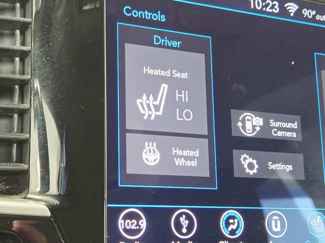 Used 2019 Chrysler Pacifica Touring Plus w/ Advanced Safetytec Group FWD image 26