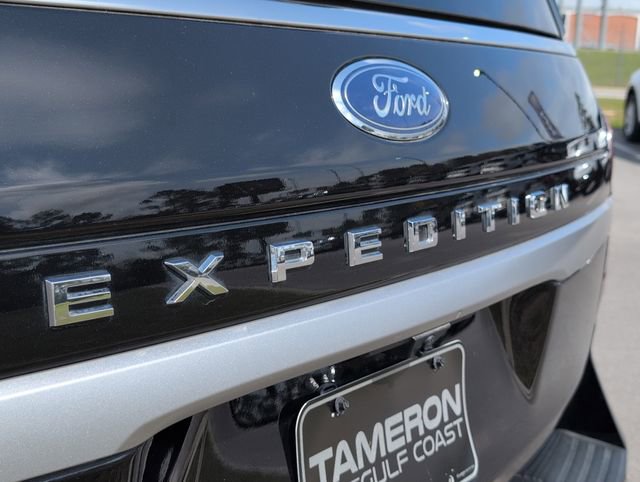 Used 2023 Ford Expedition XLT image 11