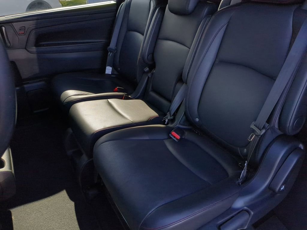 Used 2025 Honda Odyssey Sport-L image 27