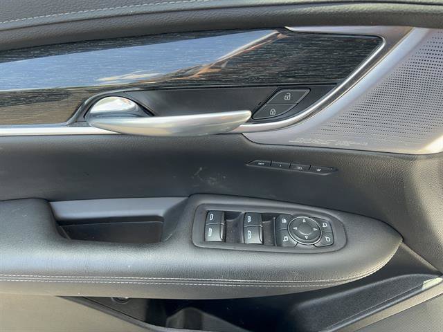 Used 2021 Cadillac XT5 Premium Luxury FWD image 11