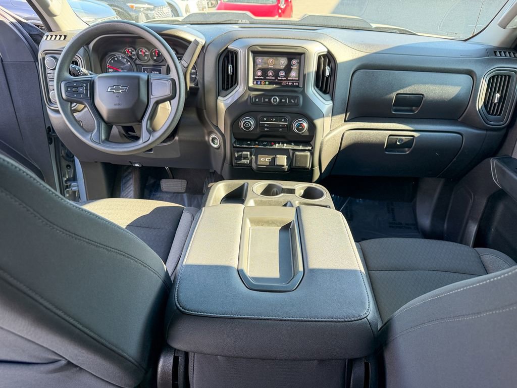 Used 2024 Chevrolet Silverado 1500 Custom Trail Boss w/ Turbomax Blackout Package image 31