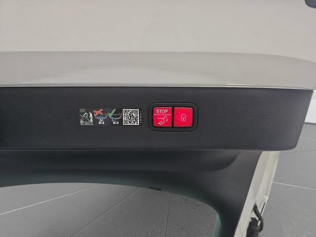 Used 2023 Mercedes-Benz EQS 450+ 4MATIC Sedan image 32