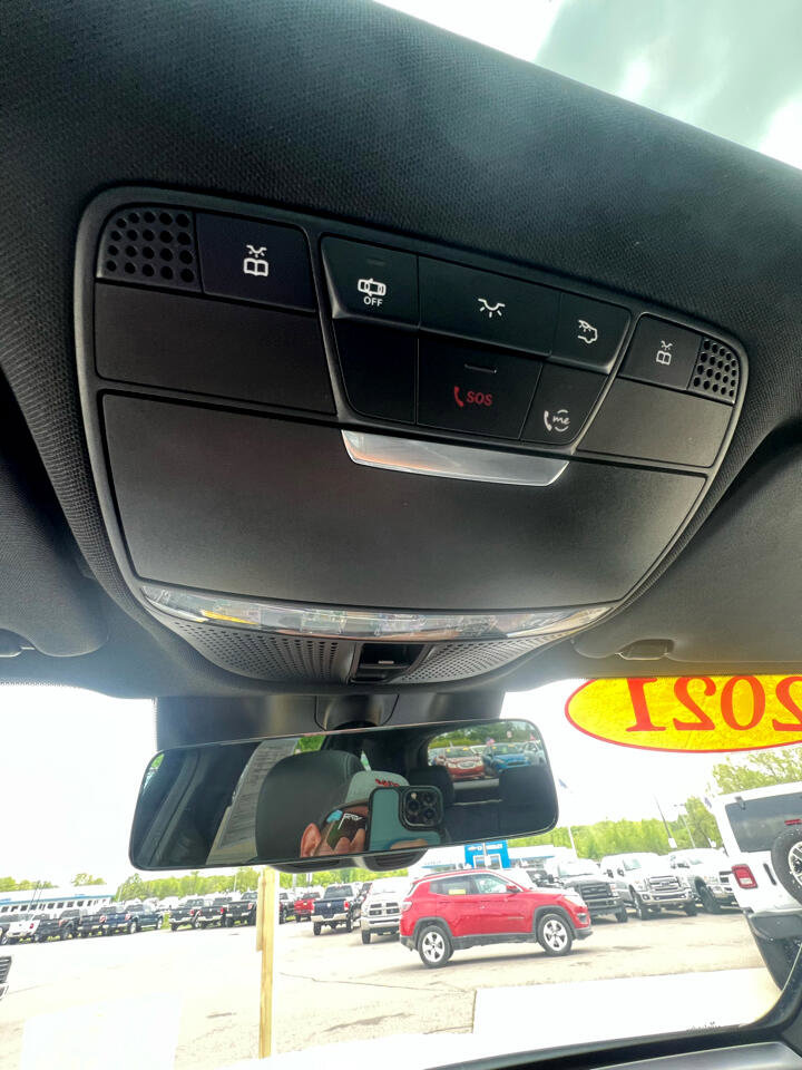 Used 2021 Mercedes-Benz GLC 63 AMG 4MATIC image 29