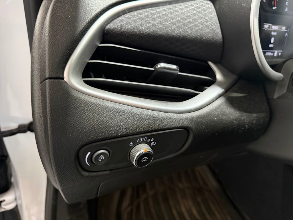 Used 2022 Chevrolet Malibu LS image 11