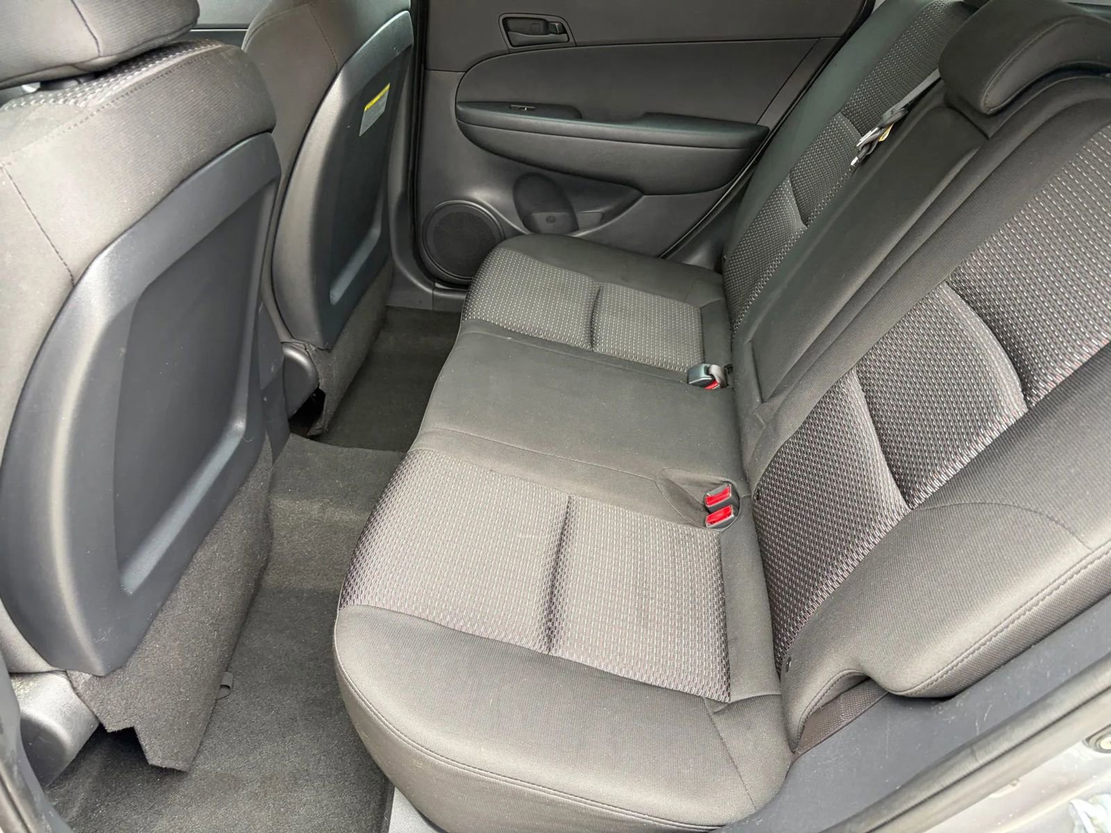 Used 2012 Hyundai Elantra GLS image 15