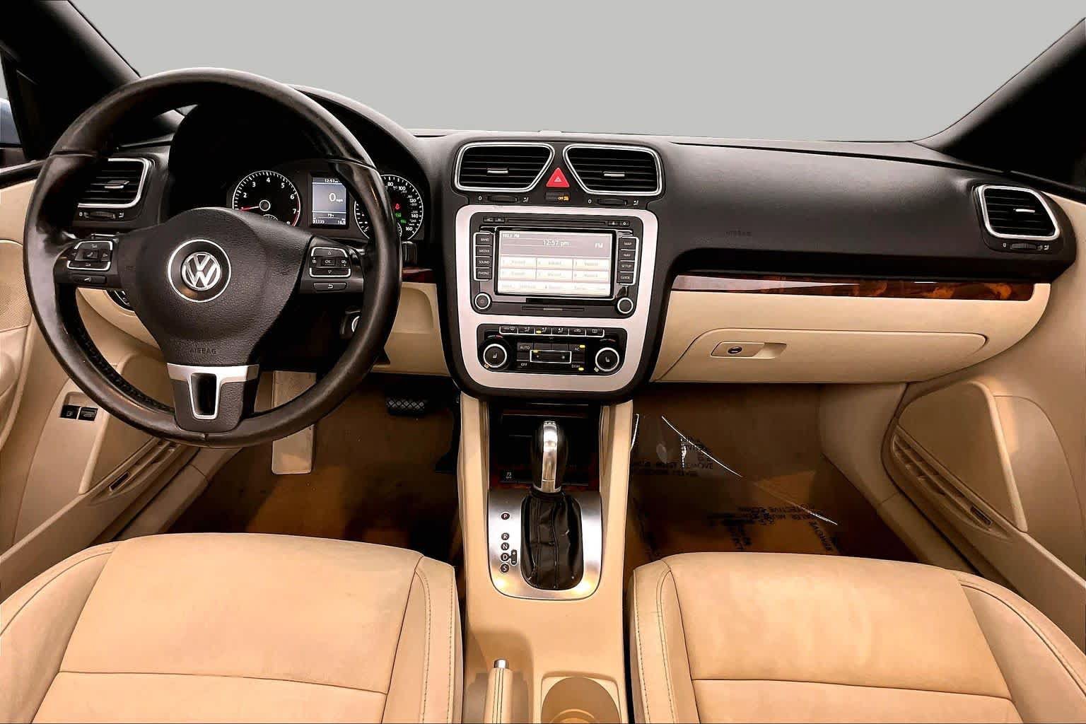 Used 2012 Volkswagen Eos Executive FWD image 14